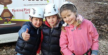 Des enfants fêtent leurs anniversaires au parc Cariwood